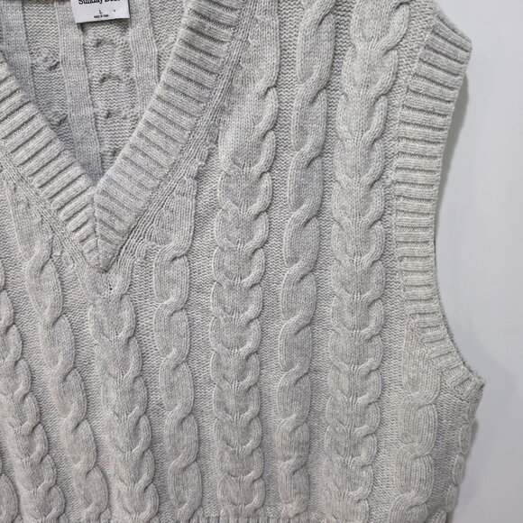 Sunday Best Grey Cable Knit Sweater Vest Women’s Large - Picture 6 of 11